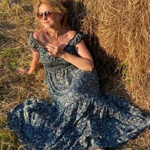                     LoenTara                