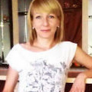                     Maaike                